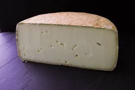 Tomme de chèvre au lait cru